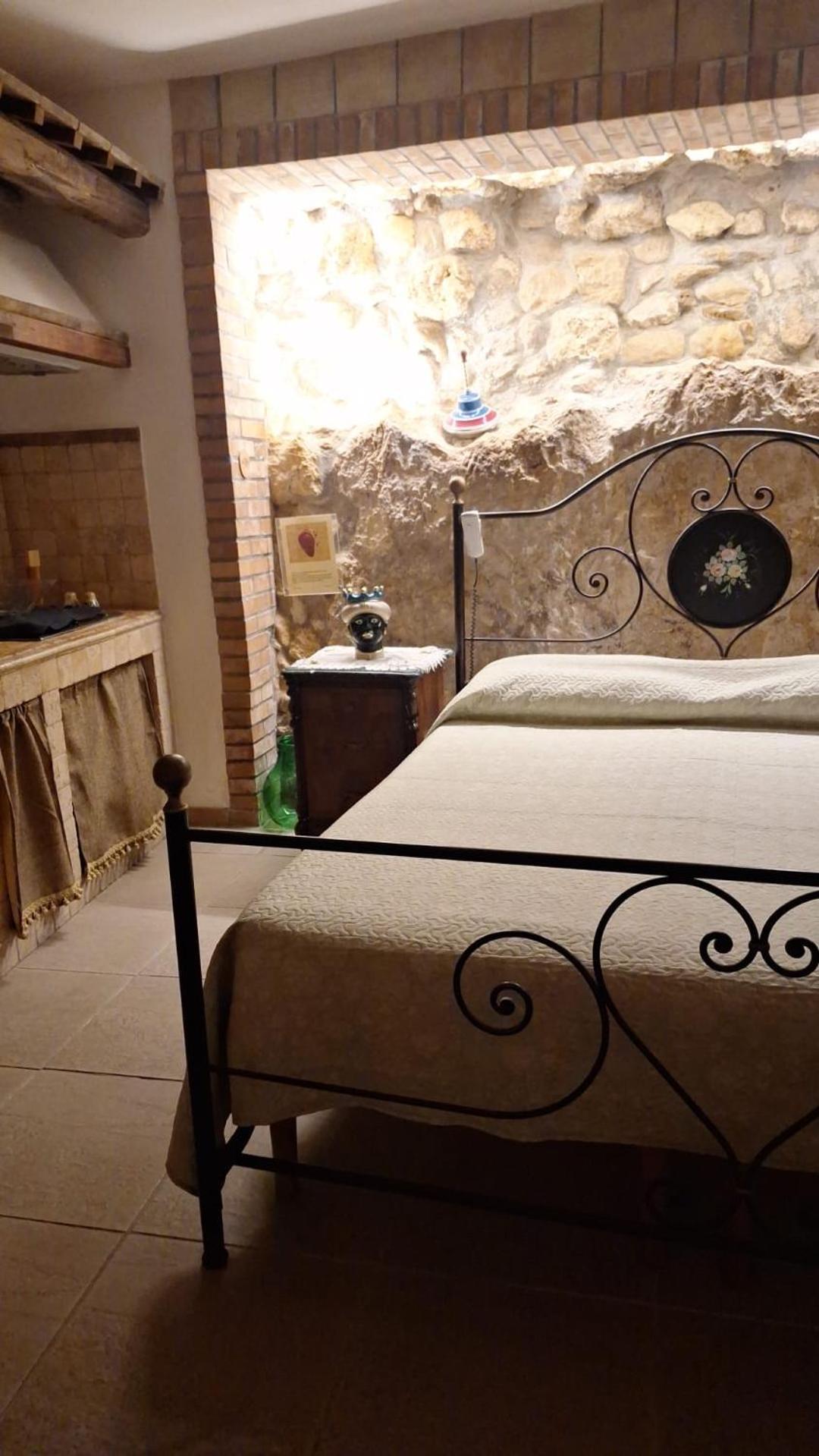 Guest House La Corte Normanna 夏卡 外观 照片